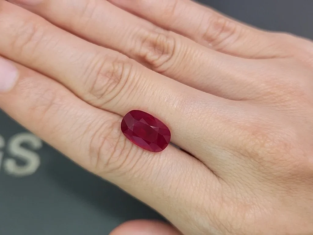 Ruby Pigeon Blood cushion cut 7.75 carats, Burma Image №2
