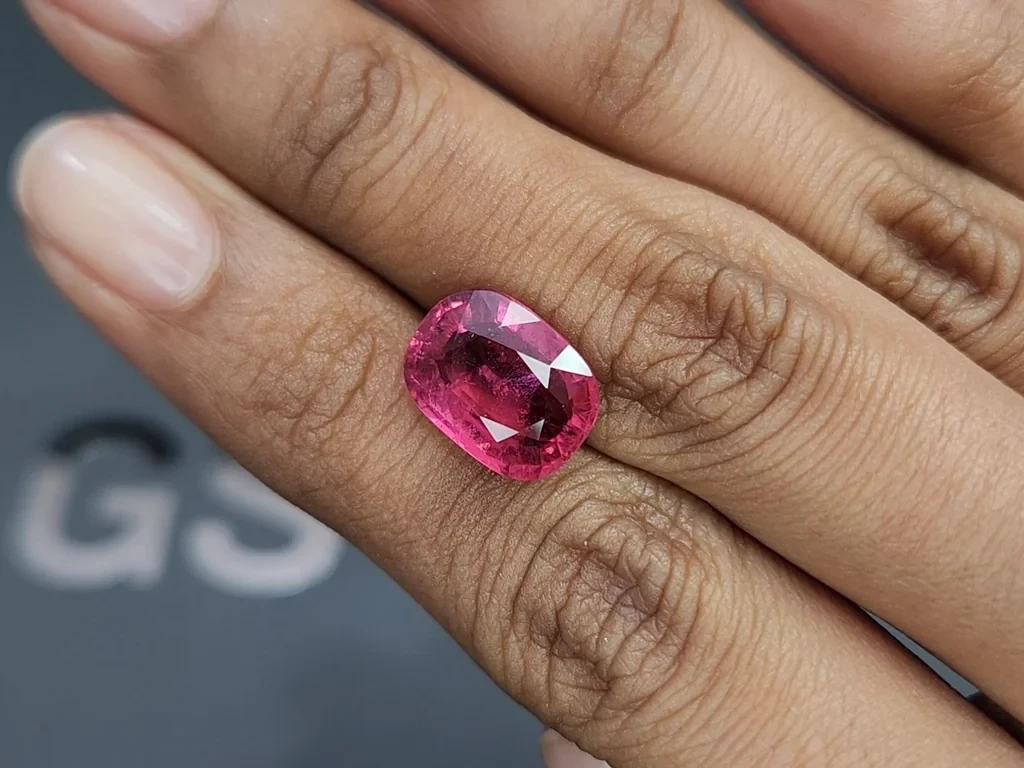 Tourmaline rubellite cushion cut 5.84 carats, Africa Image №2