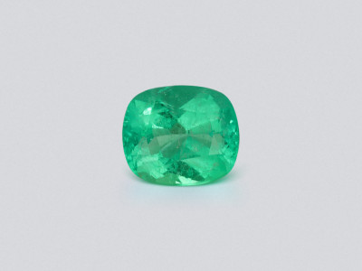 Emerald cushion cut  8.75 carats, Colombia photo