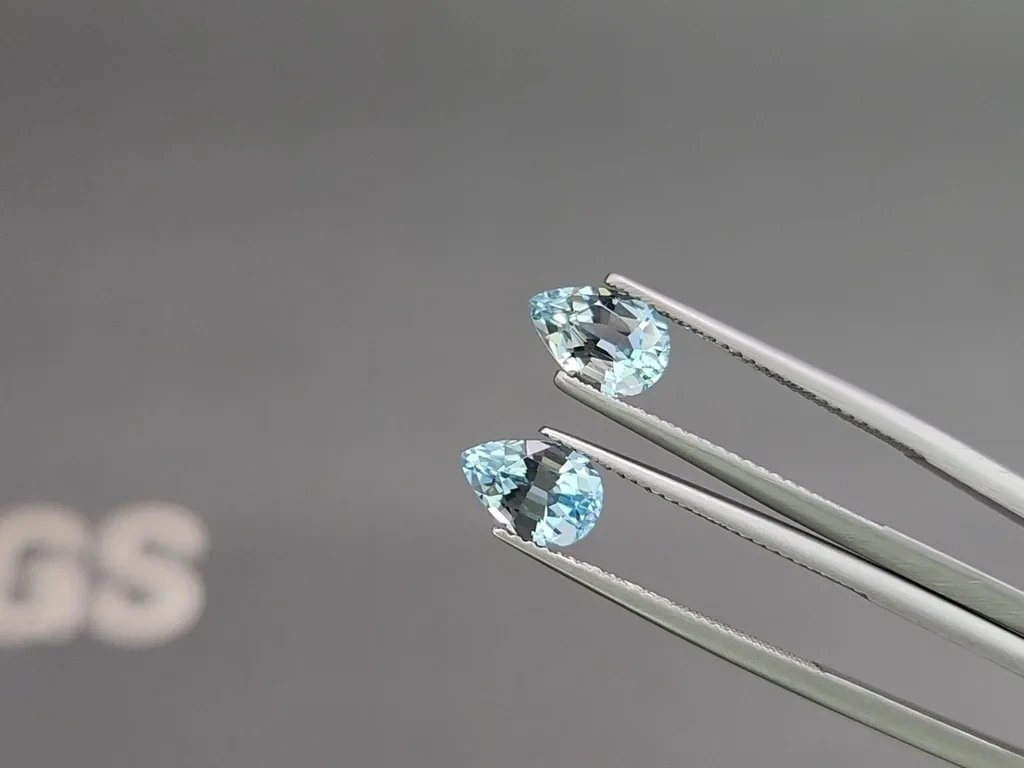 Pair of aquamarines pear cut 2.18 carats, Mozambique Image №3