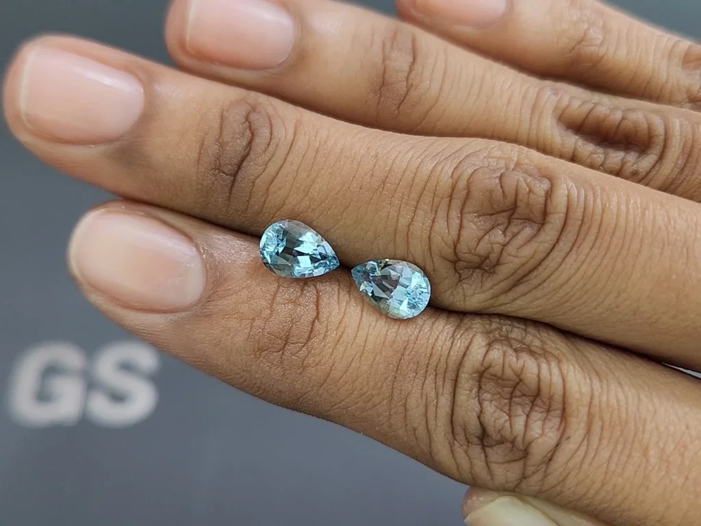 Pair of aquamarines pear cut 2.18 carats, Mozambique Image №2