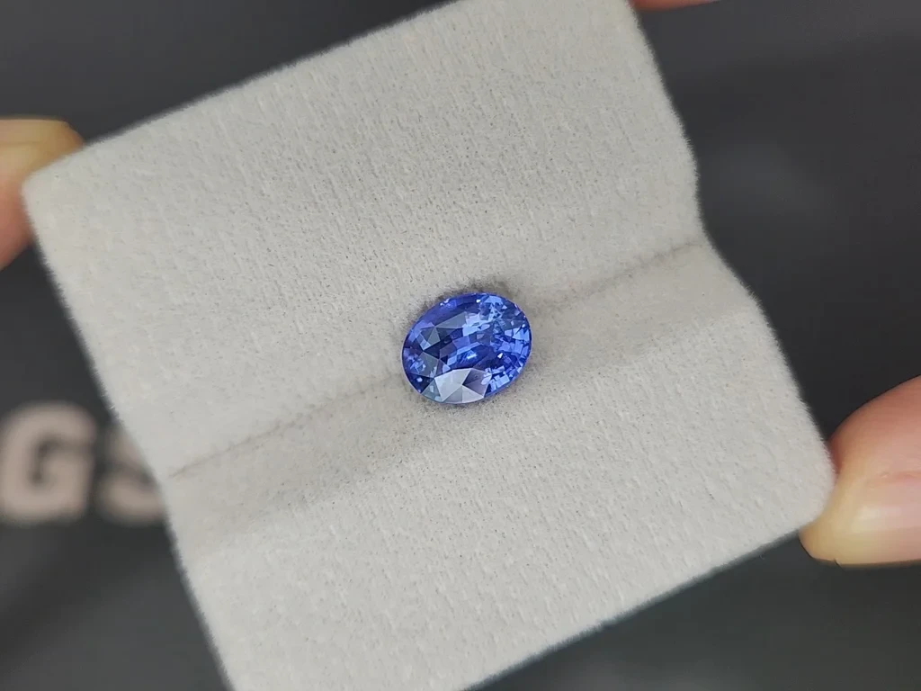 Unheated blue sapphire oval cut 2.55 carats, Sri Lanka Image №4