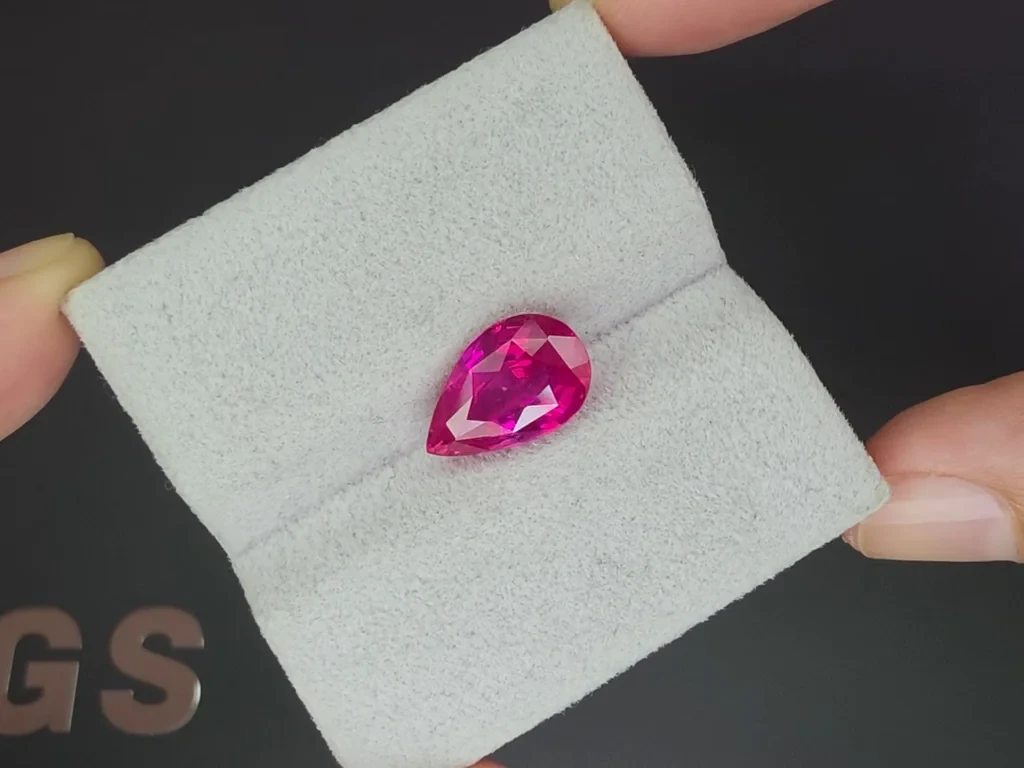 Unheated ruby pink pear cut  5.05 carats, Sri Lanka Image №4