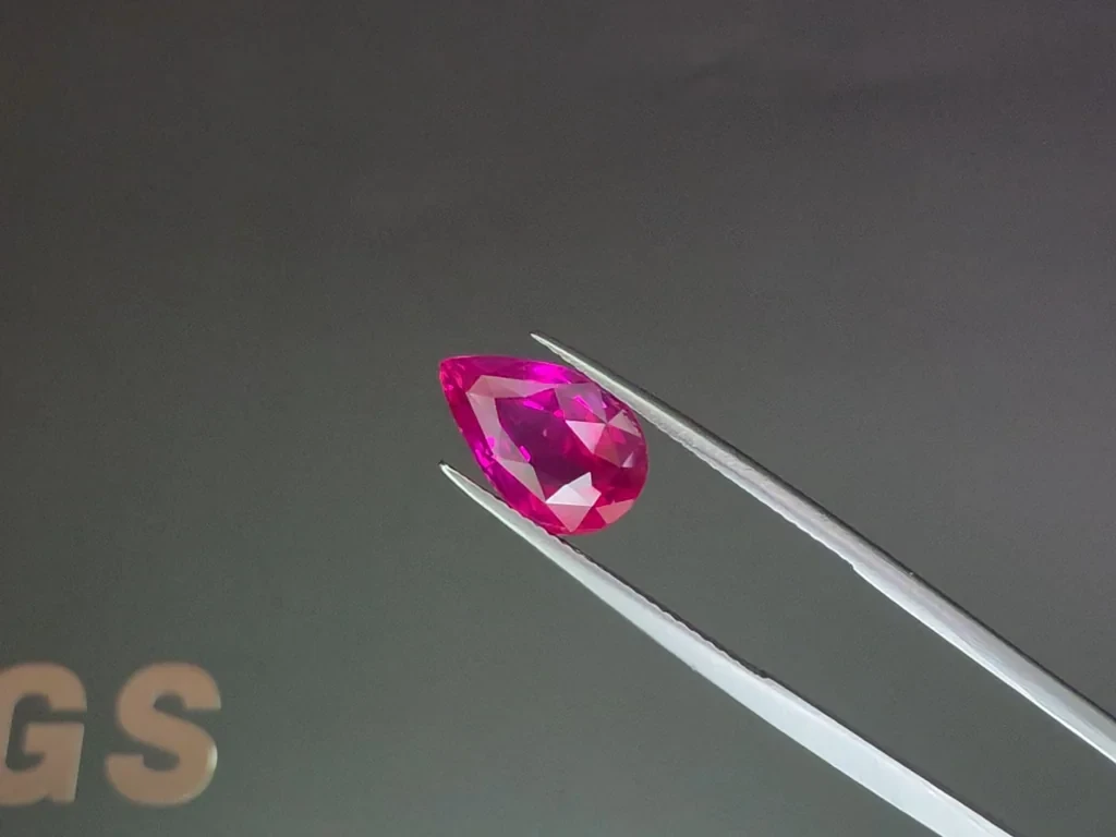 Unheated ruby pink pear cut  5.05 carats, Sri Lanka Image №3