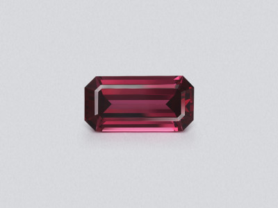 Garnet rhodolite octagon cut 4.63 carats, Madagascar photo