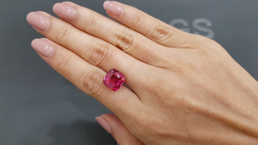 Vivid red-pink Mahenge spinel in cushion cut 8.14 carats, Tanzania Image №2