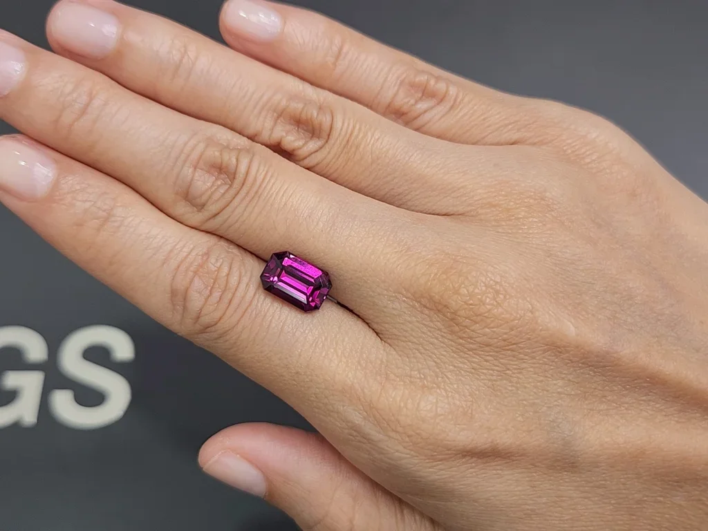 Intense purple umbalite garnet in octagon cut 4.63 carats Image №2