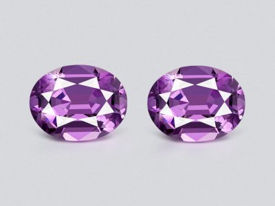 Pair of violet amethysts, oval cut, 16.51 carats, Brazil photo