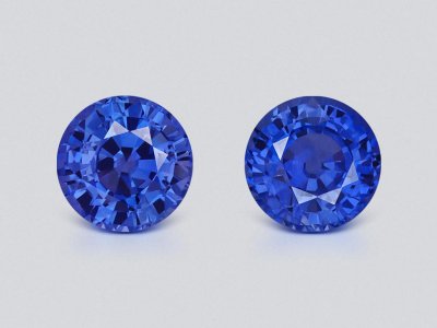 Pair of Cornflower Blue sapphires in round cut 4.17 carats, Sri Lanka photo