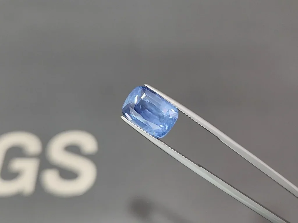 Unheated blue sapphire cushion cut 7.51 carats, Sri Lanka Image №3