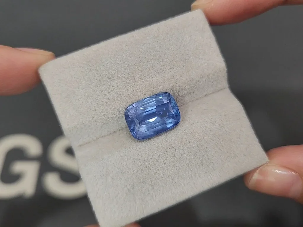 Unheated blue sapphire cushion cut 7.51 carats, Sri Lanka Image №4