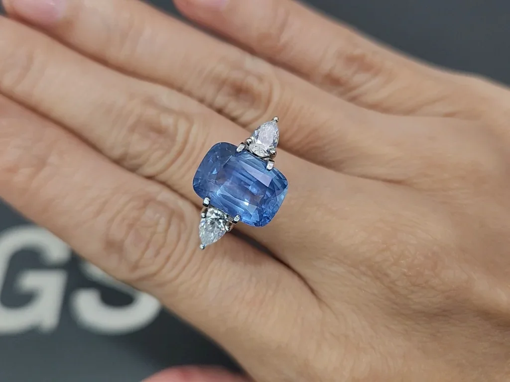 Unheated blue sapphire cushion cut 7.51 carats, Sri Lanka Image №5