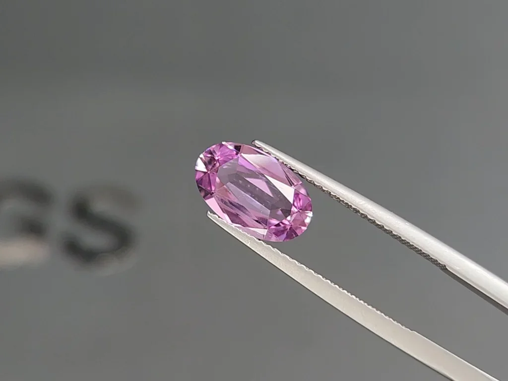 Topaz Imperial in oval cut 2.61 carats, Brazil Image №3
