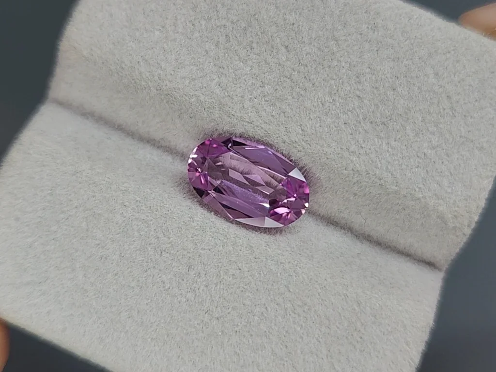 Topaz Imperial in oval cut 2.61 carats, Brazil Image №4
