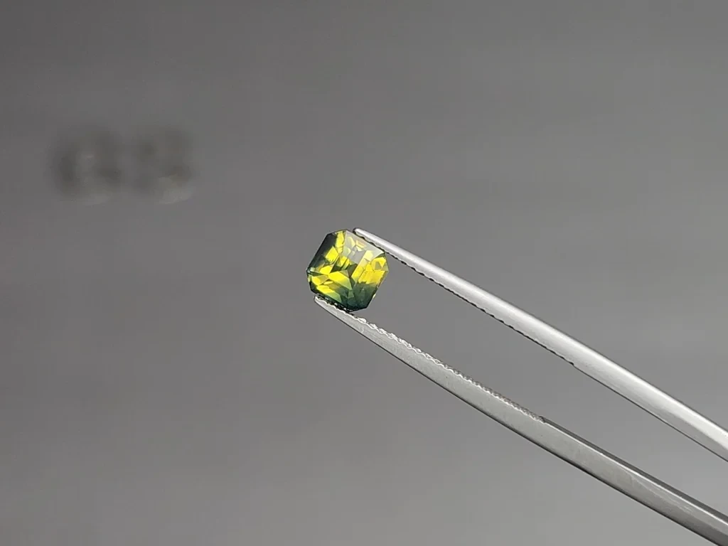 Polychrome sapphire octagon cut 1.50 carats, Sri Lanka Image №3