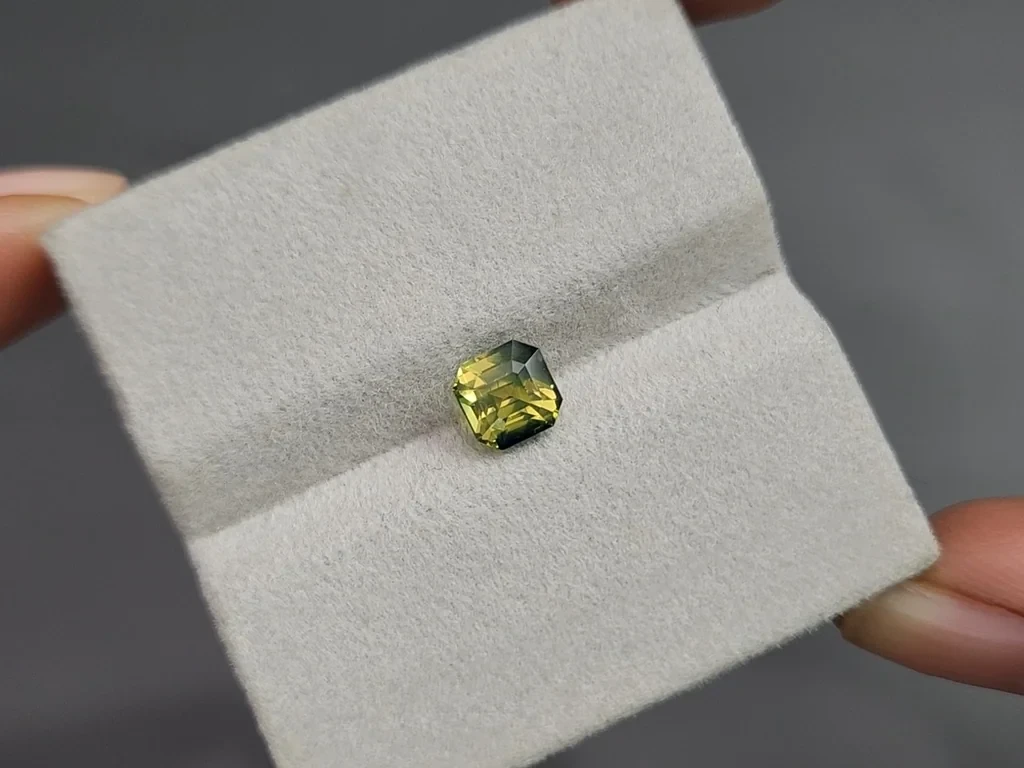 Polychrome sapphire octagon cut 1.50 carats, Sri Lanka Image №4