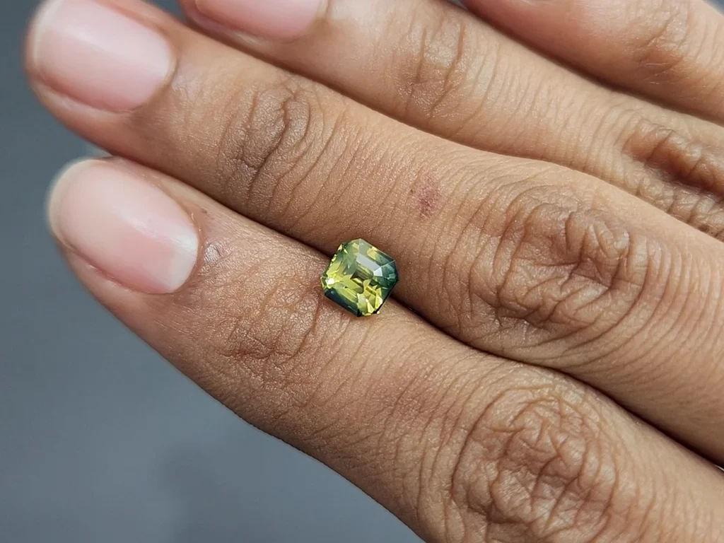 Polychrome sapphire octagon cut 1.50 carats, Sri Lanka Image №2