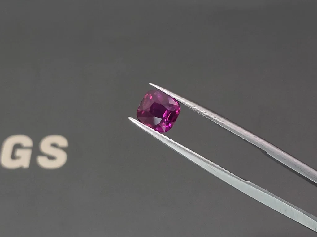 Unheated ruby cushion cut 1.56 carats, Mozambique Image №3