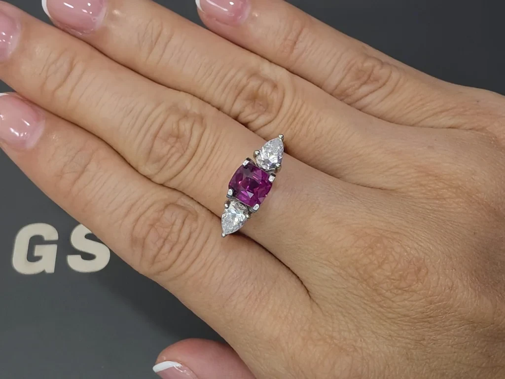 Unheated ruby cushion cut 1.56 carats, Mozambique Image №5