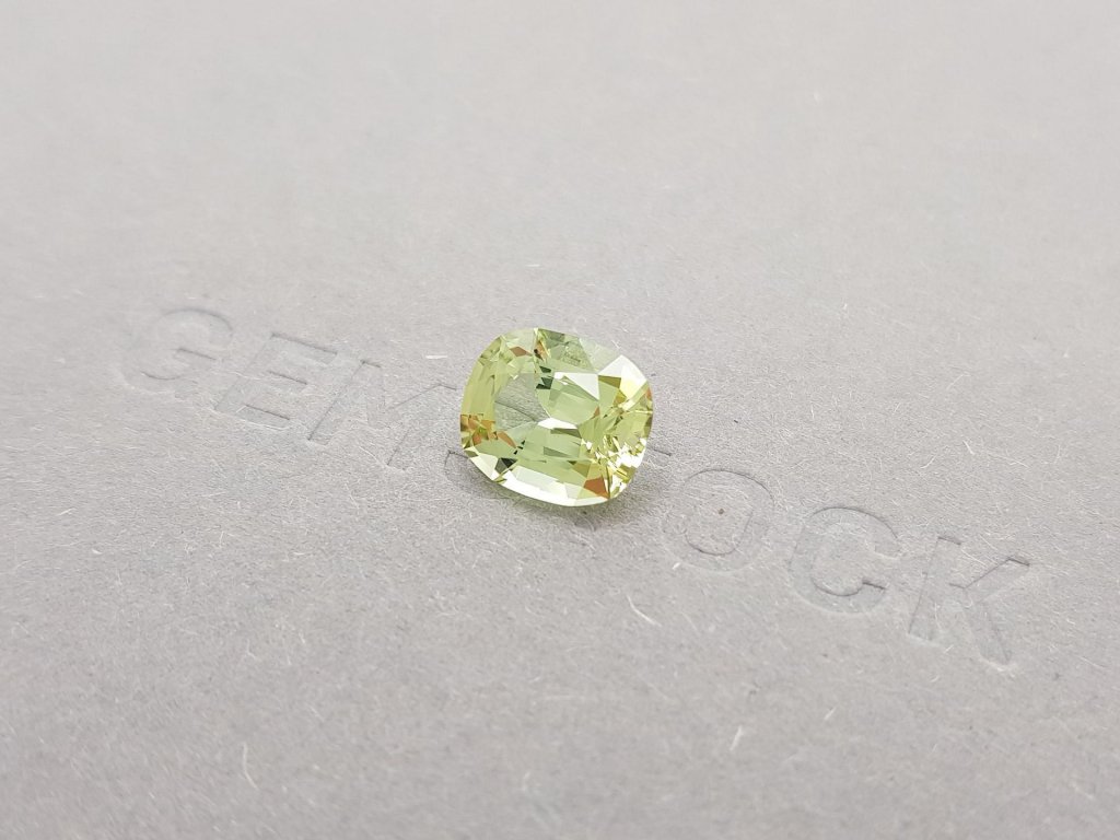 Ring with greenish-yellow tourmaline 3.37 carats and diamonds in 18-carat white gold Image №6