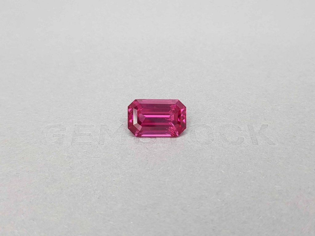 Vibrant pink Mahenge spinel 6.15 ct, Tanzania Image №2