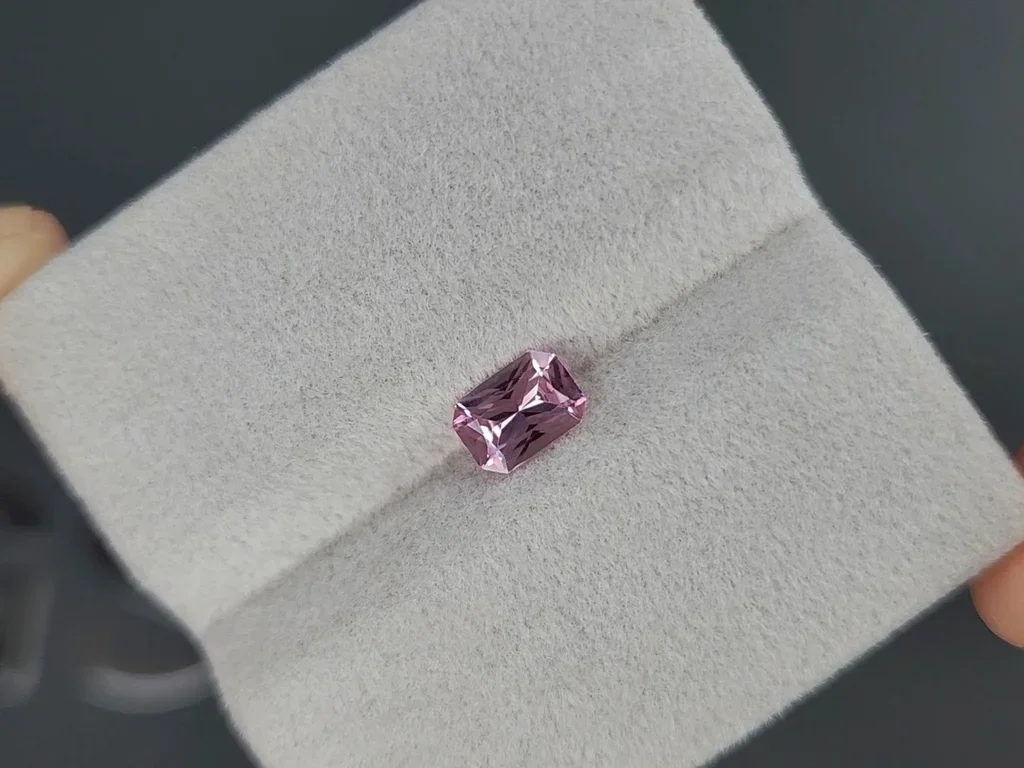 Unheated sapphire (Baby Pink) radiant cut 0.79 carats, Madagascar Image №4