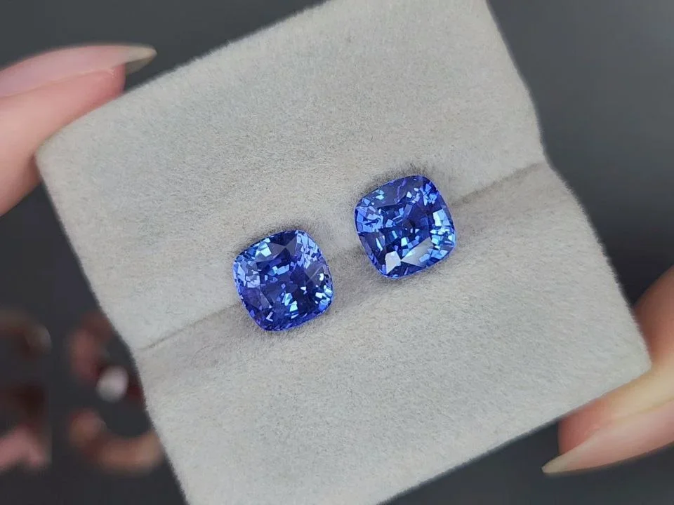 Pair of Cornflower Blue sapphires in cushion cut 6.30 carats, Sri Lanka Image №4