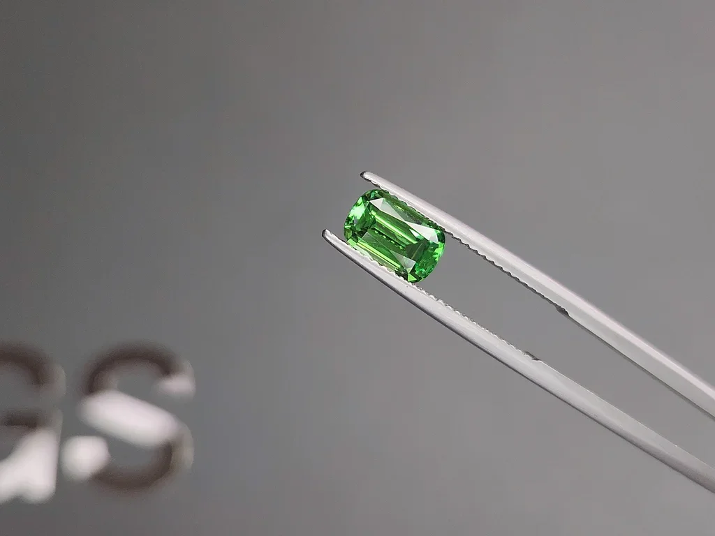 Intense Green tsavorite garnet in cushion cut 1.79 carats, Tanzania Image №3