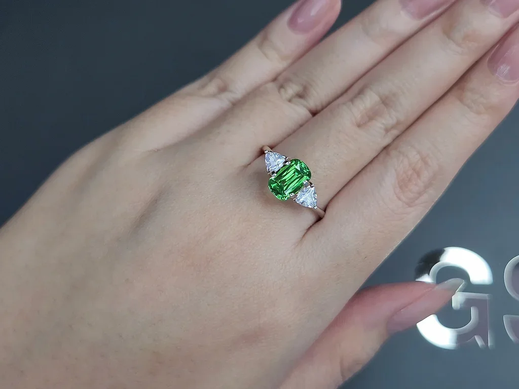 Intense Green tsavorite garnet in cushion cut 1.79 carats, Tanzania Image №5