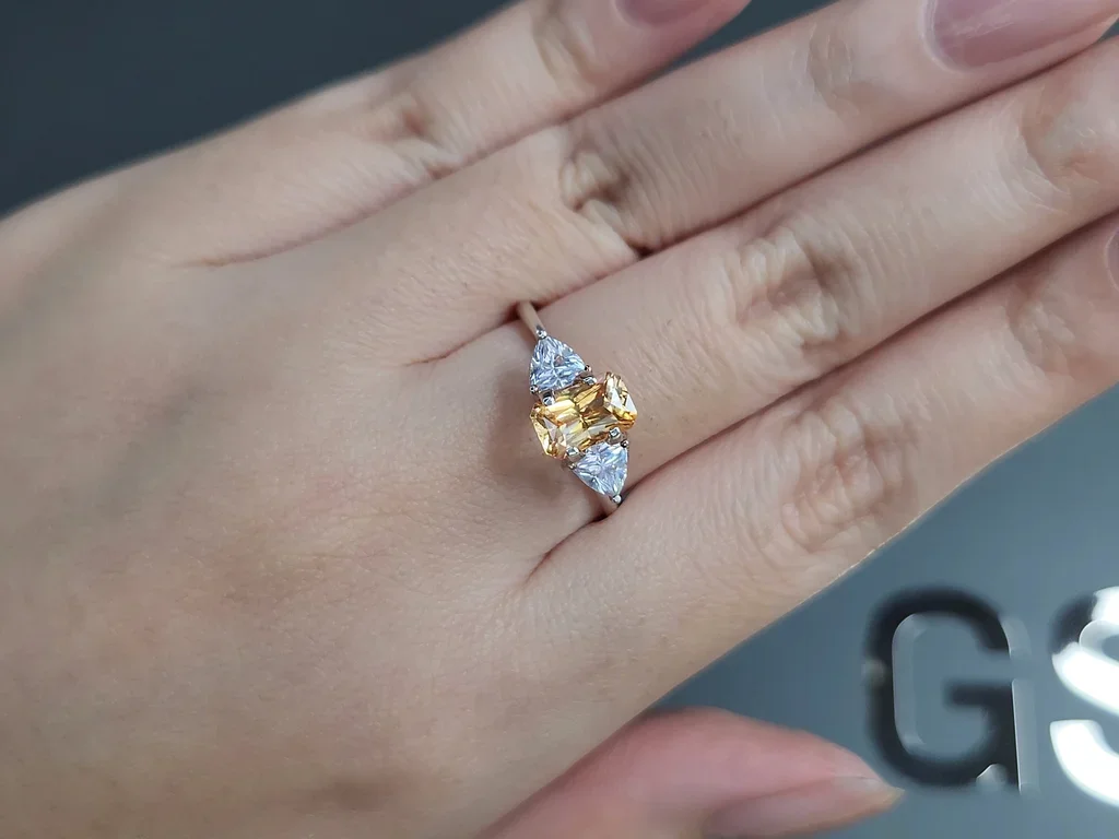 Vivid yellow sapphire in radiant cut 1.58 carats, Sri Lanka Image №5