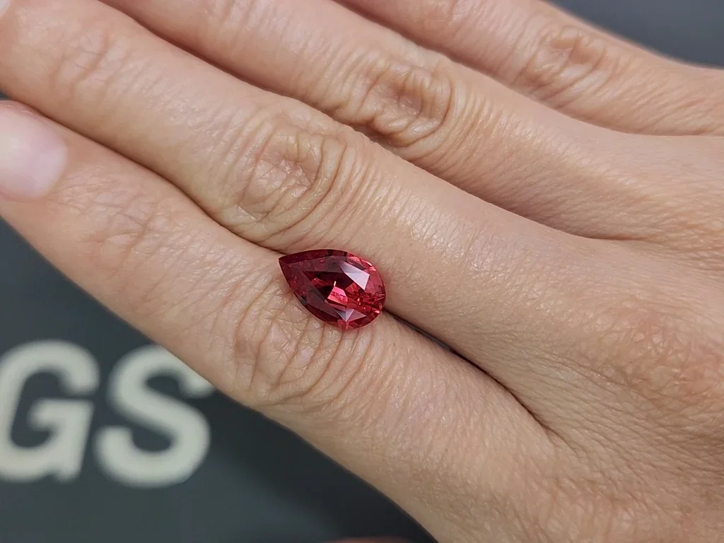 Spinel Mahenge Vibrant pink red 3.63 carats pear cut 3.63 carats, Tanzania Image №2