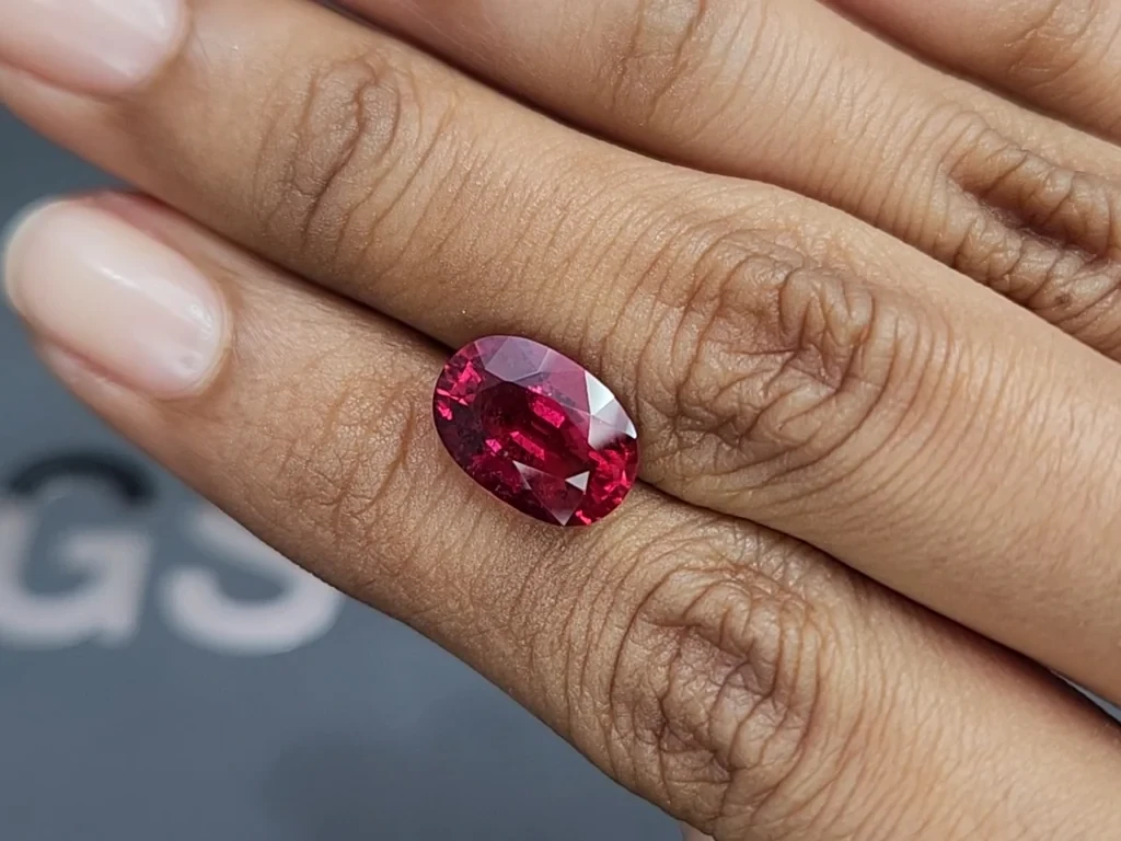 Tourmaline rubellite oval cut 4.44 carats, Africa Image №2