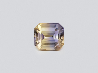 Unheated sapphire Bi-color octagon cut 2.01 carats, Madagascar photo