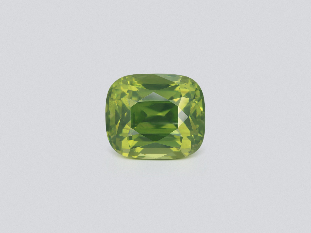 Green zircon cushion cut 7.25 carats, Africa Image №1