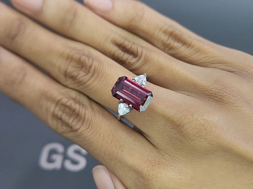 Carnet octagon cut 5.58 carats, Tanzania Image №5