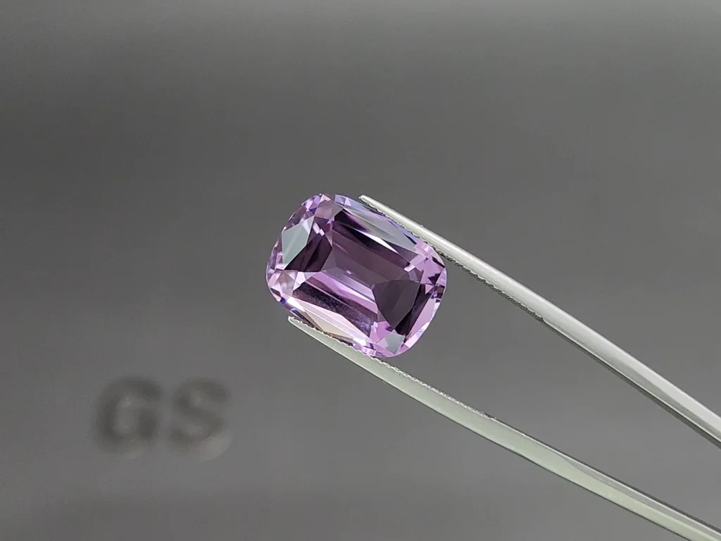 Amethyst precision cushion cut 9.01 carats, Brazil Image №3