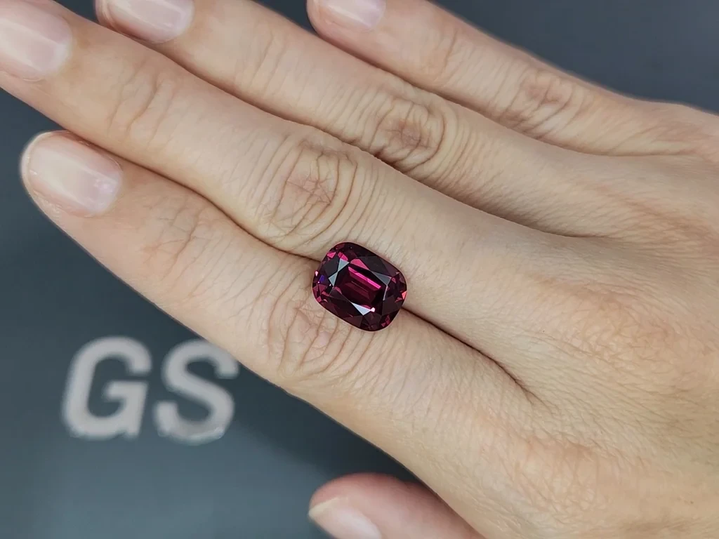 Purple garnet rhodolite cushion cut 5.69 carats, Tanzania Image №2