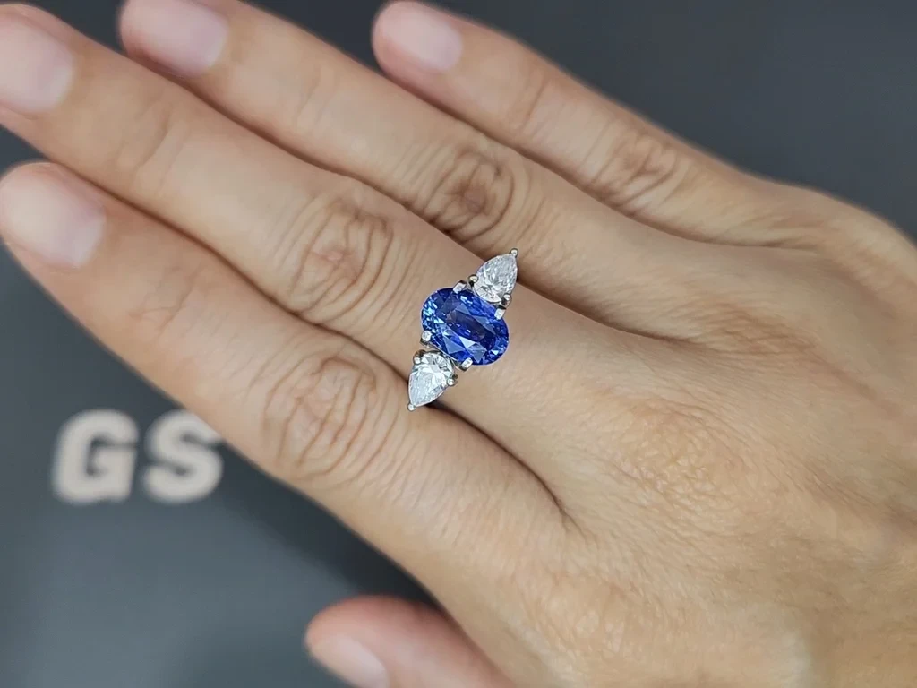 Blue sapphire oval cut 2.50 carats, Sri Lanka Image №5