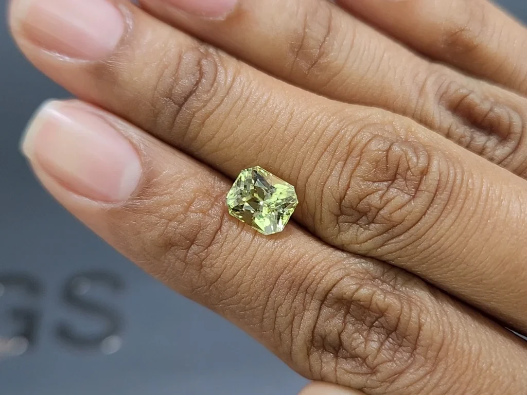 Chrysoberyll radiant cut 2.58 carats, Sri Lanka Image №2