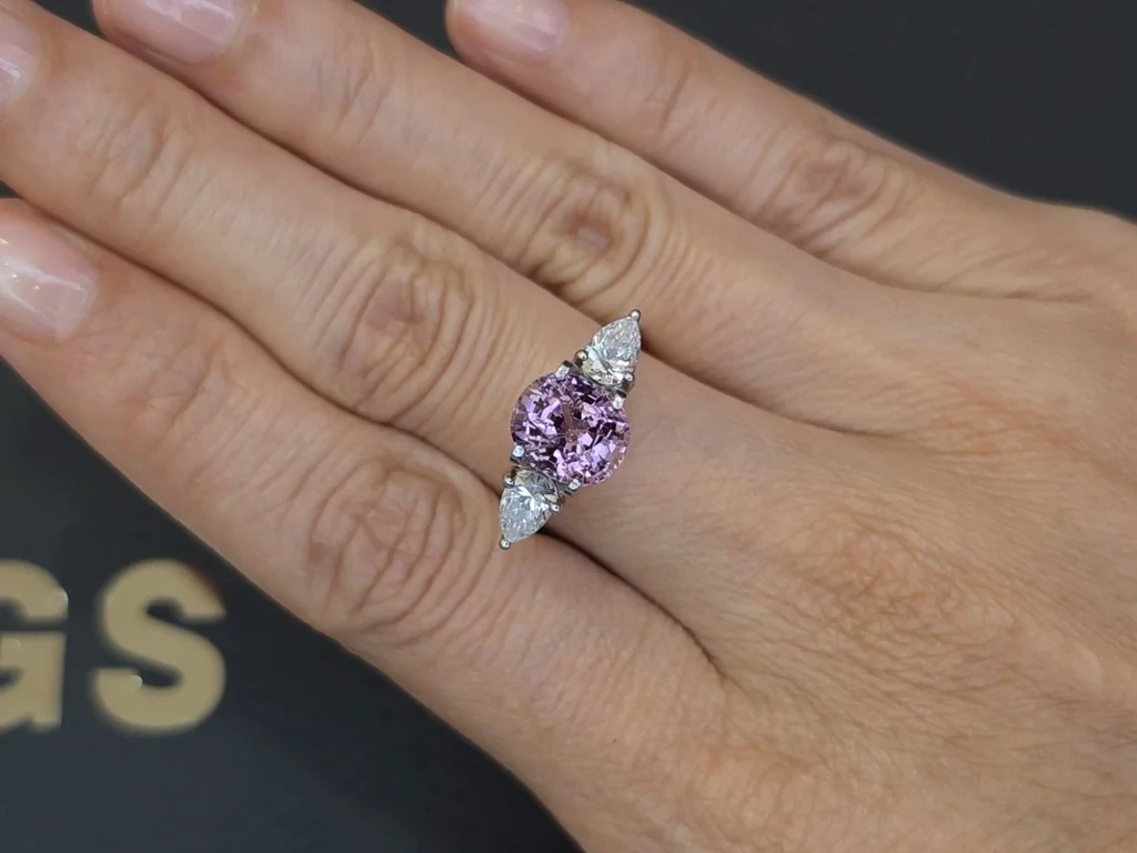 Pink spinel with Vibrant proportions oval cut 3.08 carats, Vietnam Image №5