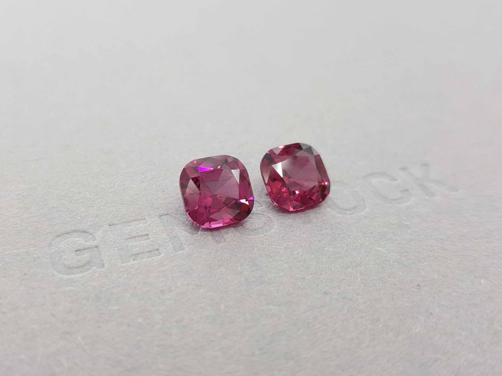 Pair of rich cushion cut rhodolites 5.57 ct, Malawi Image №2