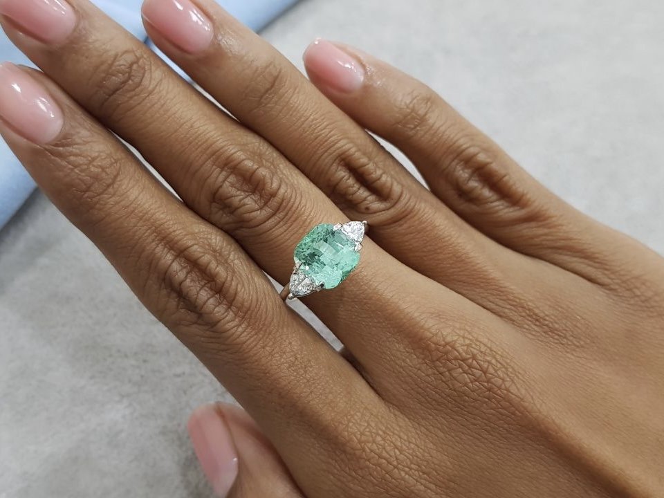 Bright bluish green neon paraiba 3.61 ct Image №2