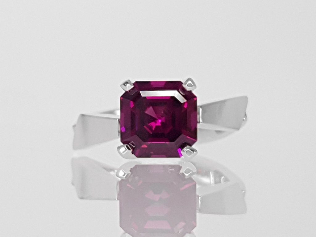 Ring with rare Malawi rhodolite 3.46 ct  in 18K white gold Image №1