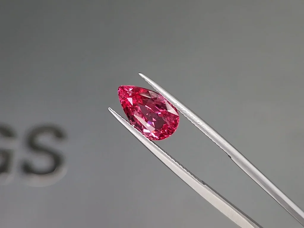 Red-pink Mahenge spinel in pear cut 3.67 carats, Tanzania  Image №3