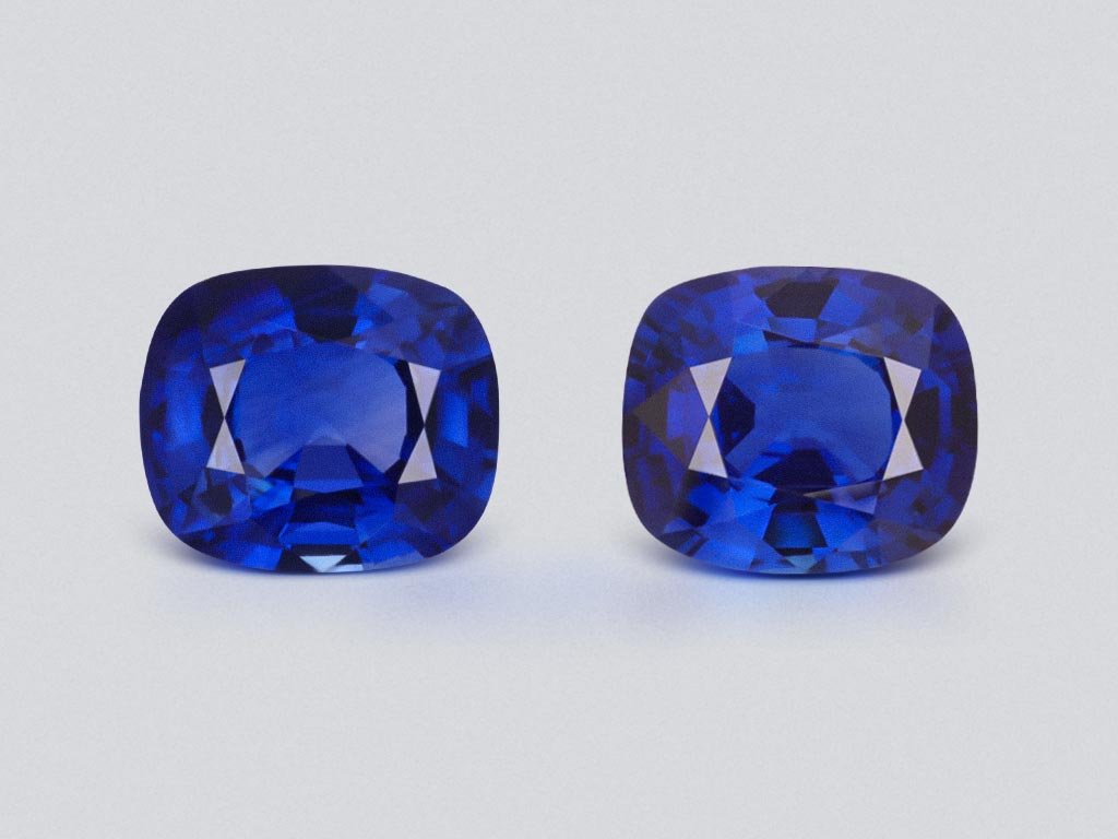 Pair of Royal blue sapphires in cushion cut 3.98 carats, Sri Lanka Image №1