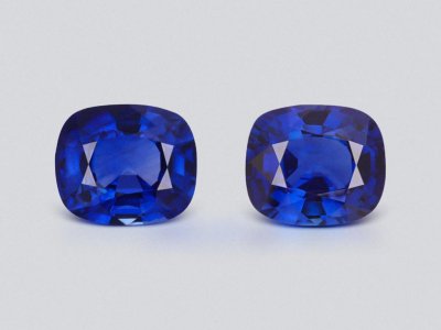 Pair of Royal blue sapphires in cushion cut 3.98 carats, Sri Lanka photo