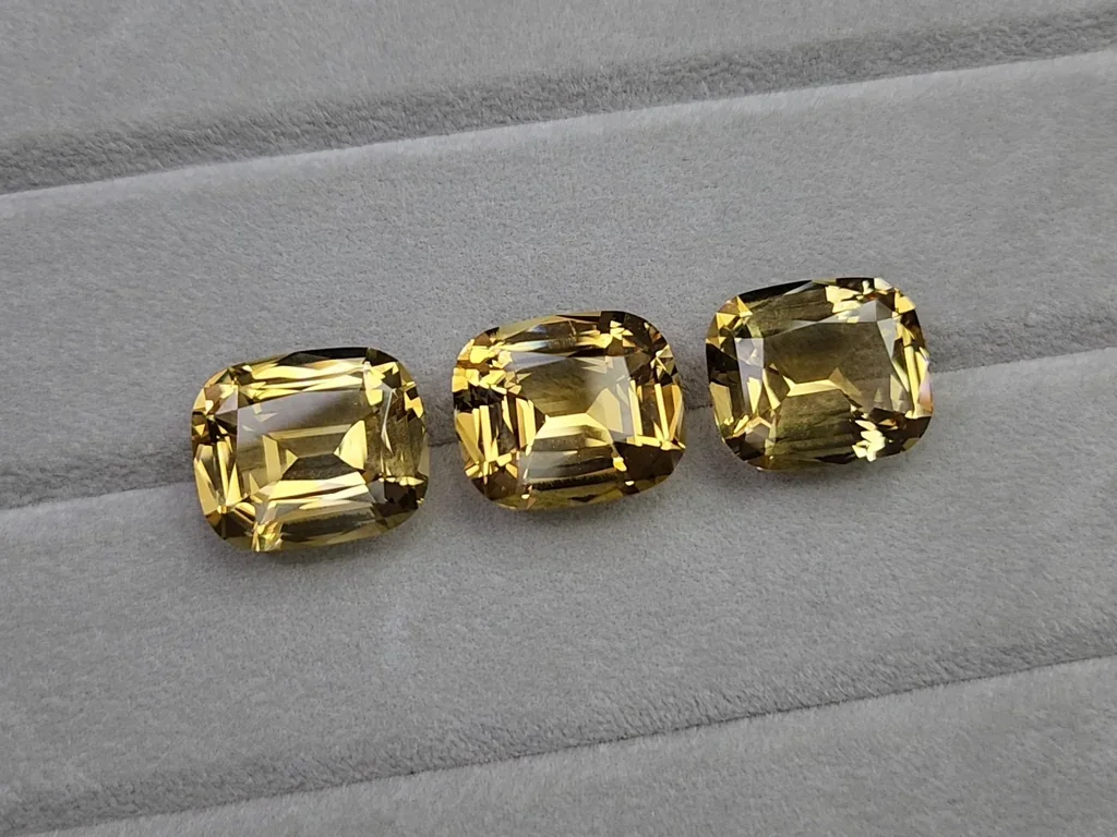 Set of yellow citrines in high precision cushion cut 55.00-57.00 ct, Africa Image №5