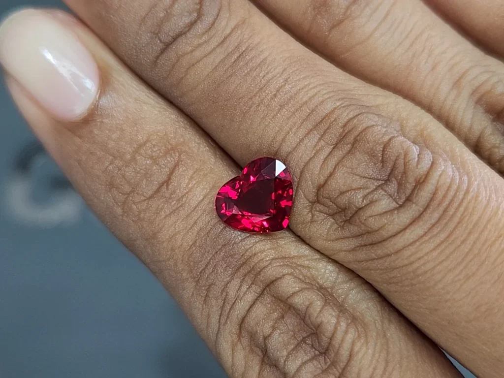 Unheated ruby Pigeon Blood heart shape 2.17 carats, Mozambique Image №2