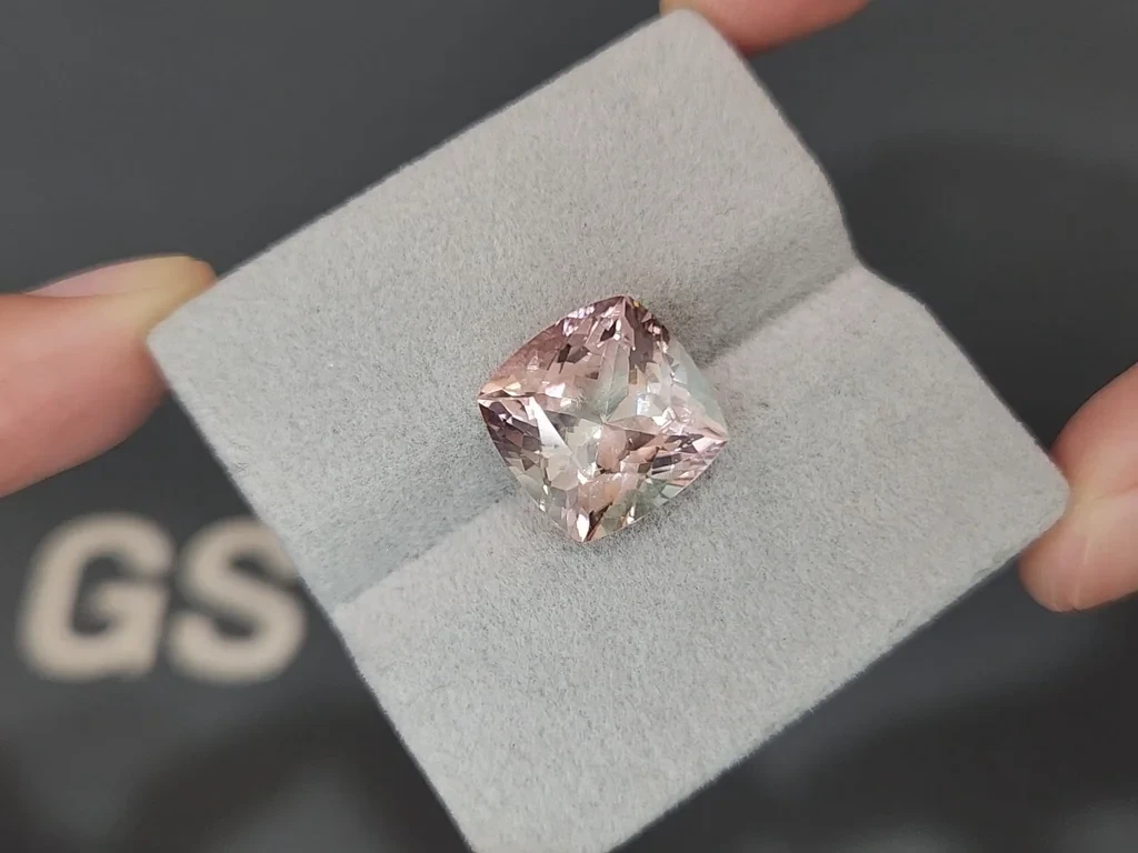 Tourmaline Bi-Color cushion cut 9.48 carats, Africa Image №4