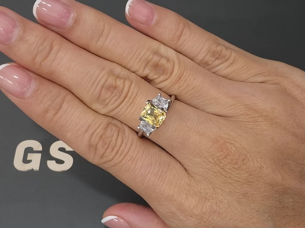 Unheated Vivid yellow sapphire radiant cut 1.59 carats, Sri Lanka Image №5